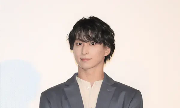 スノーマン（SnowMan）佐久間大介の母は元アイドル！弟や家族構成は？